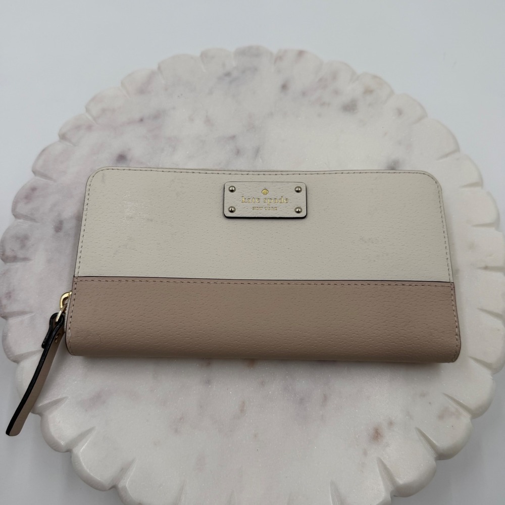 Kate Spade New York Colorblock Leather Zip Around Wallet Cream Taupe WLRU2821